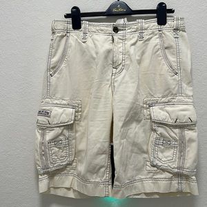 True Religion Men’s Cargo shorts size 32